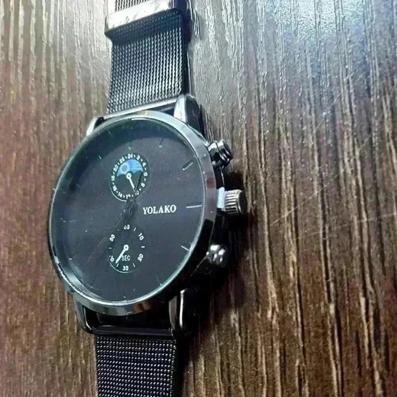 Men's simple black watch - Picture 3 of 5